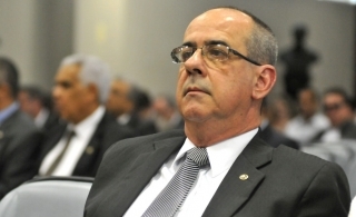 <b>Arthur Neiva</b> já teve a promoção rejeitada - processo1_min_effb-3839552