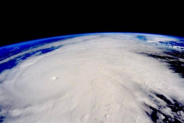 Imagem do furacão próximo ao México feita da Estação Espacial Internacional