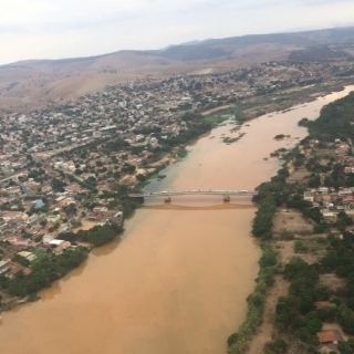 Lama pode chegar ao litoral de Vitória e prejudicar vida marinha, afirma secretário