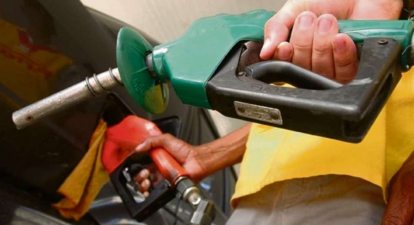 Posto de gasolina: abastecimento de veículos é monitorado no governo estadual