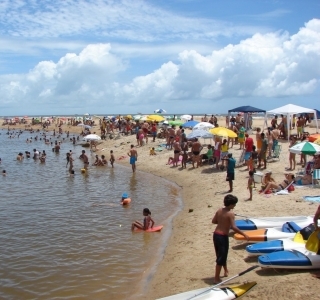 A campeã no ranking dos solteiros tem belas praias