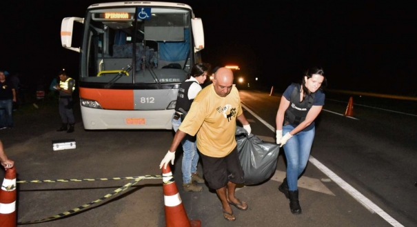 Dois passageiros foram mortos em assalto a ônibus na Rodovia do Sol, em Guarapari