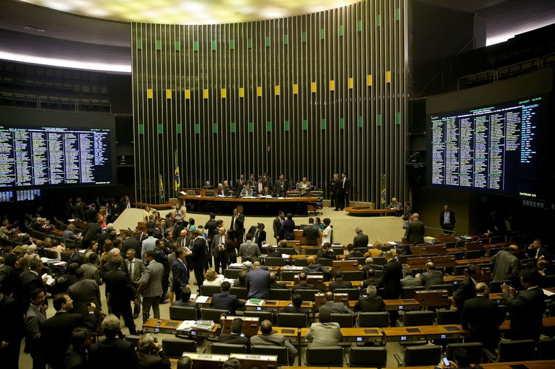 Janela partidária que vai até 6 de abril transformou Câmara em 'mercado'. Crédito: Wilson Dias/Agência Brasil