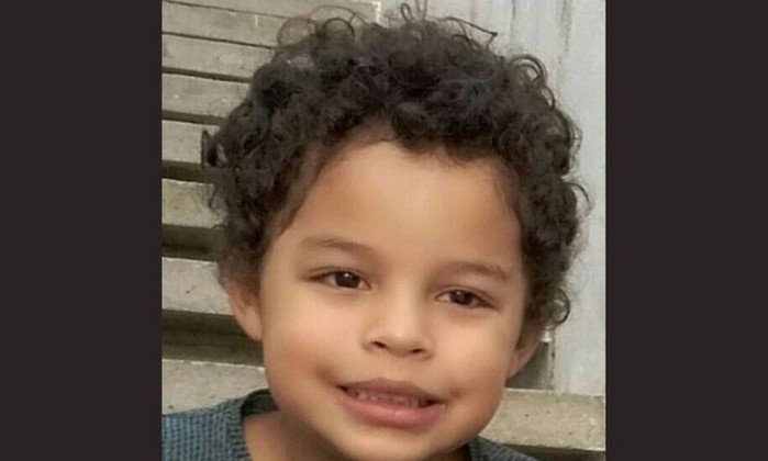 Arthur Aparecido Silva, de 5 anos, morreu vítima de uma bala perdida . Crédito: Arquivo pessoal