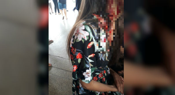 Mulher é agredida em arrastão em um Transcol na Serra. Crédito: Elton Lyrio