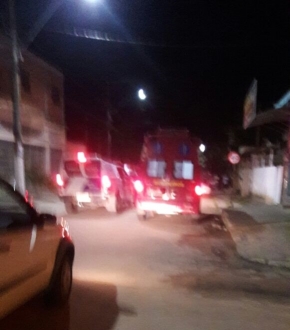 A polícia foi até o local, mas populares disseram que as vítimas haviam sido levadas para o Hospital 