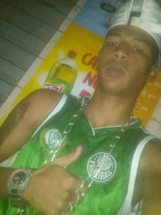 Rodrigo Santana da Conceição, de 20 anos, morreu no bairro Prolar, em Cariacica . Crédito: Arquivo Pessoal