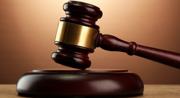 Judiciário, martelo, juiz