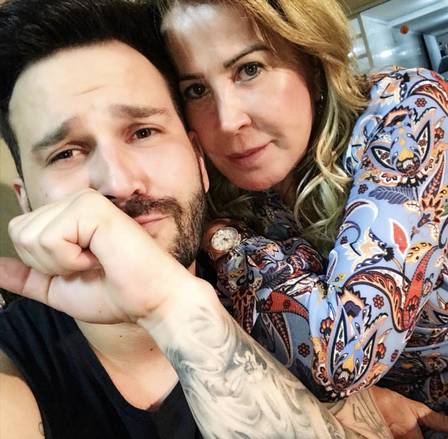 Zilu assume namoro com o fotógrafo Marco Ruggiero. Crédito: Instagram / Zilu Camargo