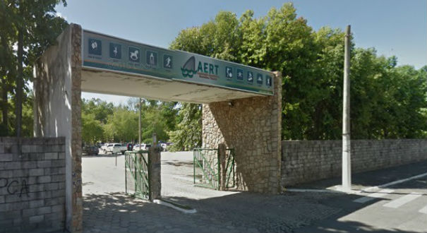 A Prefeitura da Serra defende que a arrecadação do IPTU pago pelo clube deveria ir para seu município. Crédito: Reprodução | Google Maps