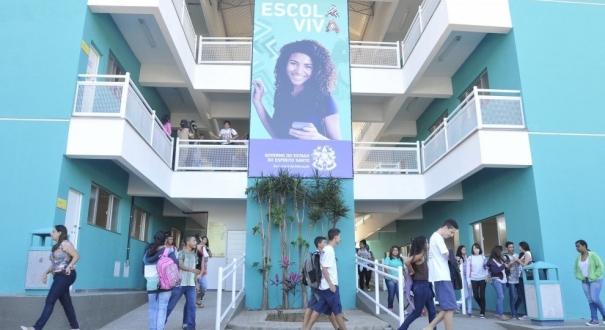 Escola Viva de São Pedro, a primeira deste modelo inaugurada no Estado.