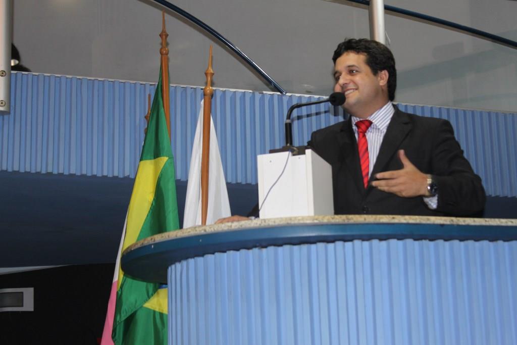 Gandini recuou e solicitou à Câmara que não nomeasse mais seu assessor na função de motorista. Crédito: Divulgação