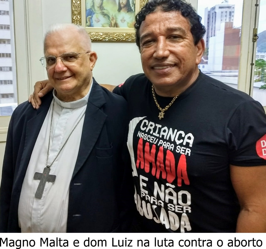 Dom Luiz Mancilha e o senador Magno Malta na Cúria Metropolitana, durante encontro que motivou crise na Igreja Católica. Crédito: Reprodução | Facebook