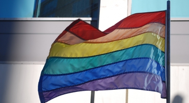 Bandeira LGBT - Gay - Lésbica - Bissexual - Transexual - Orgulho gay - parada gay - cores