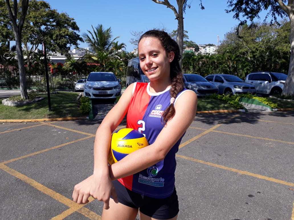 Jogos Escolares: A atacante Maria Eduarda, de 13 anos, é a principal jogadora do CIAC. Crédito: Rodolfo Mageste/Sesport
