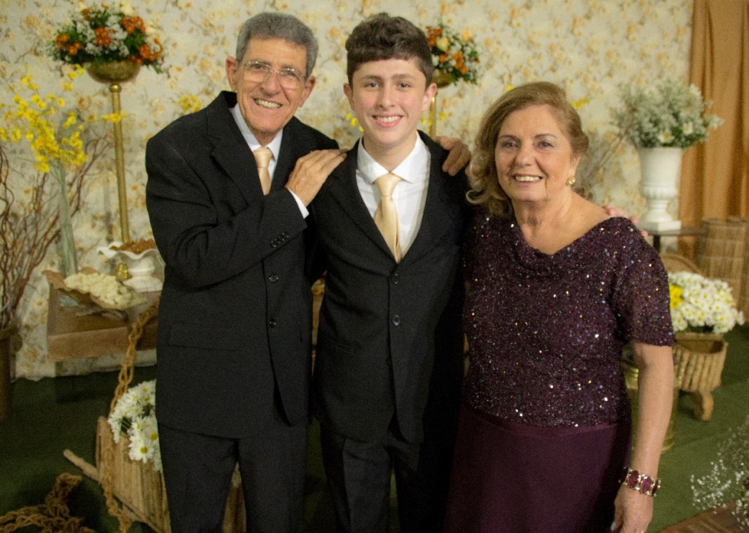 Eduardo com os avós