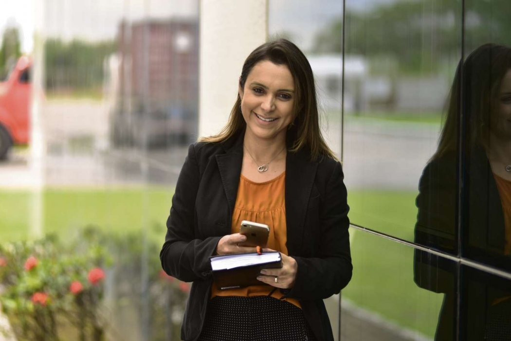 Danielle Vitor foi chamada para entrevista de emprego após publicar foto de certificado na rede social. Crédito: Marcelo Prest