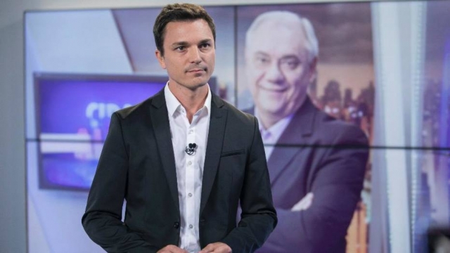 Diego Esteves, filho do jornalista Marcelo Rezende. Crédito: Edu Moraes/Divulgação/Record TV