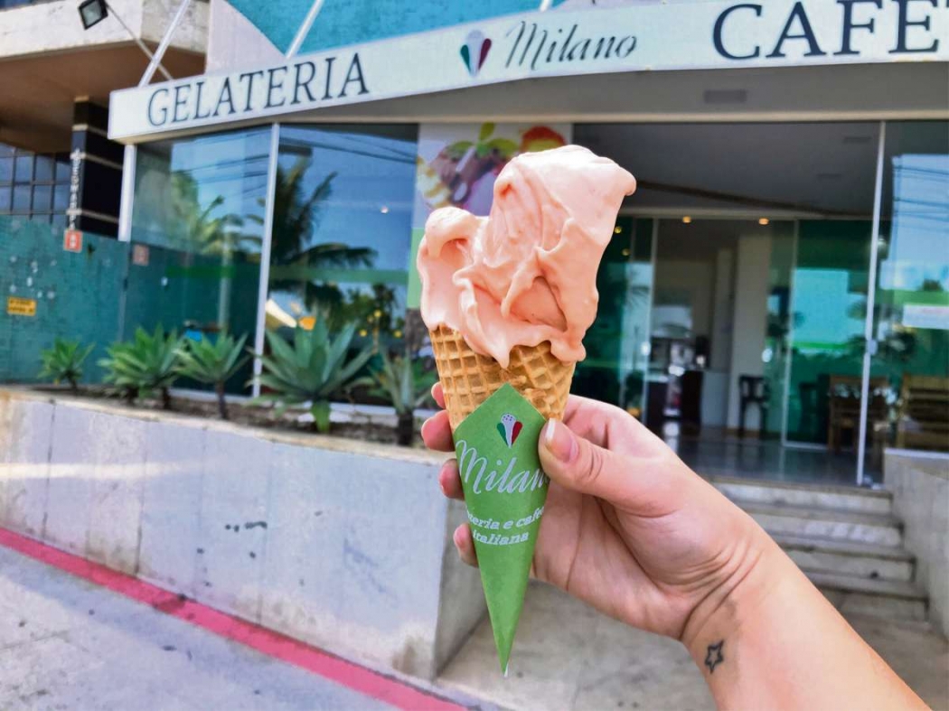 Sorvete de acerola é opção para dias mais quentes. Crédito: Milano Gelateria/Divulgação