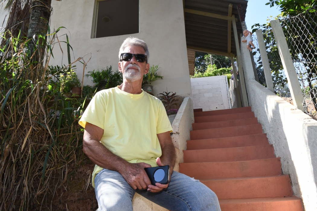 Senhor de 70 anos que vive de aluguel constrói casas para pessoas carentes. Crédito: Carlos Alberto Silva