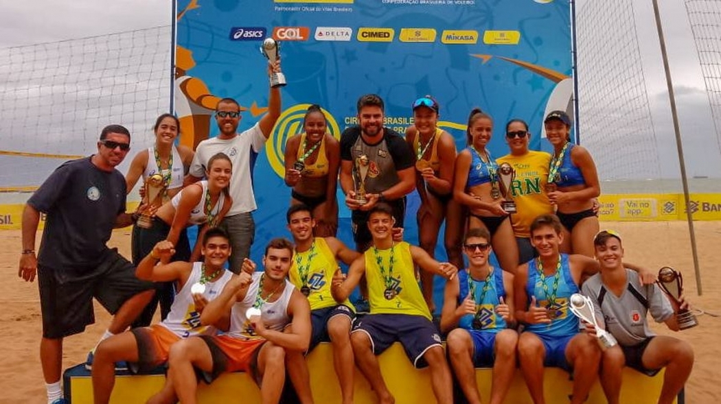 Os grande campeões da etapa capixaba. Crédito: CBV/Divulgação