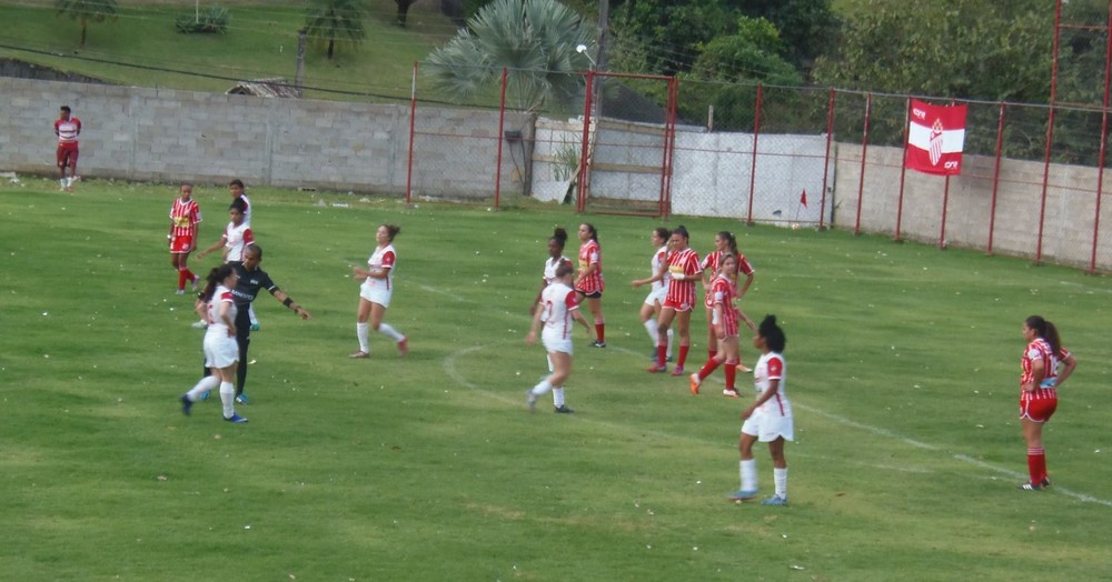 O primeiro jogo oficial realizado no estádio Humberto Scaramussa . Crédito: Divulgação
