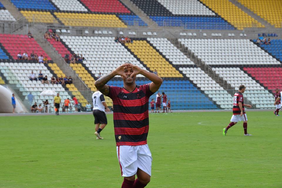 Edinho no Jogo das Estrelas, no Kleber Andrade. Crédito: Divulgação