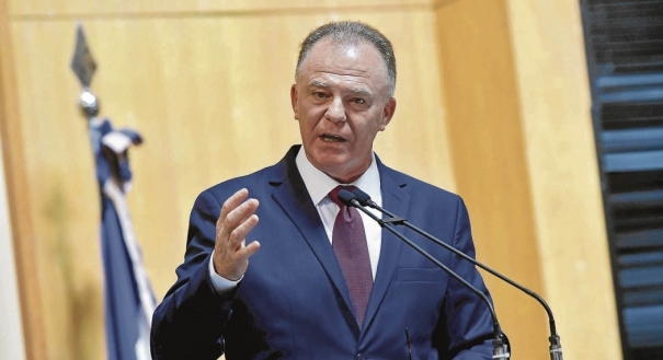 Governador Renato Casagrande 