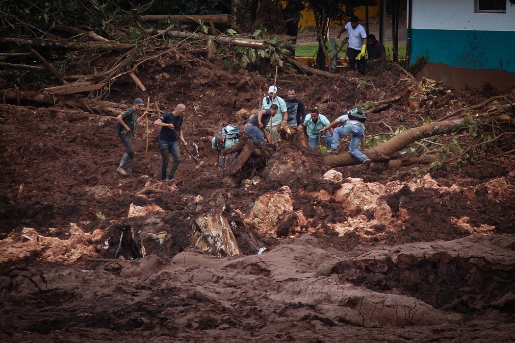 Oitavo dia de buscas em Brumadinho com 110 mortos e 238 desaparecidos