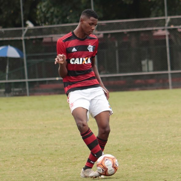 Jhonatan Ventura é capixaba e joga no Flamengo. Crédito: Reprodução/Instagram