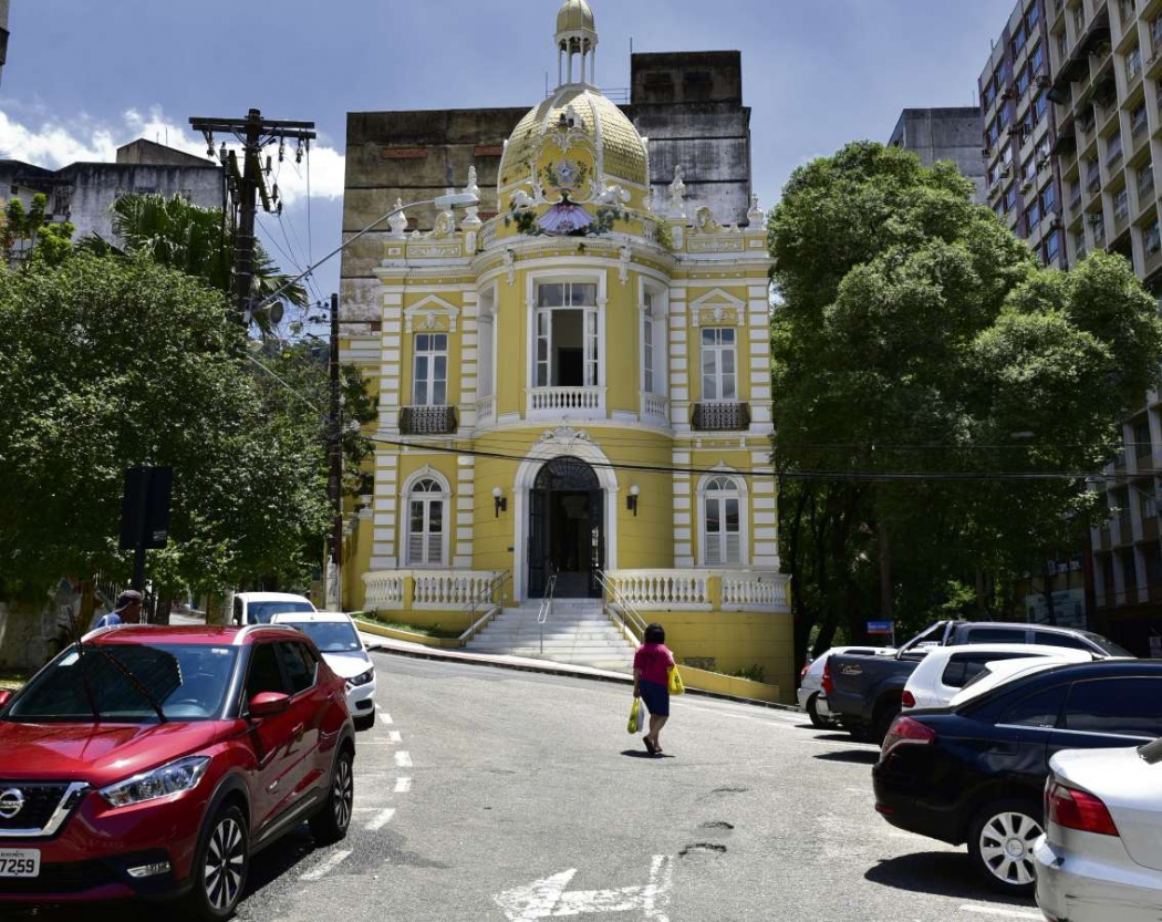 Palácio Sônia Cabral: antiga sede da Assembleia Legislativa, o prédio tem nome em homenagem à fundadora da Orquestra Filarmônica do Estado. Hoje, é um espaço cultural. Crédito: Marcelo Prest